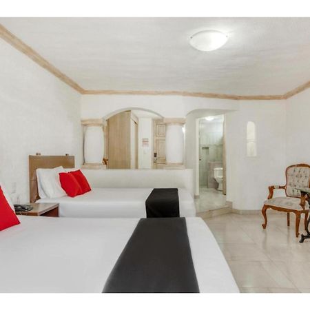 Capital O Gran Hotel Campestre Celaya  Extérieur photo
