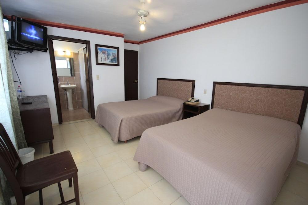 Capital O Gran Hotel Campestre Celaya  Extérieur photo