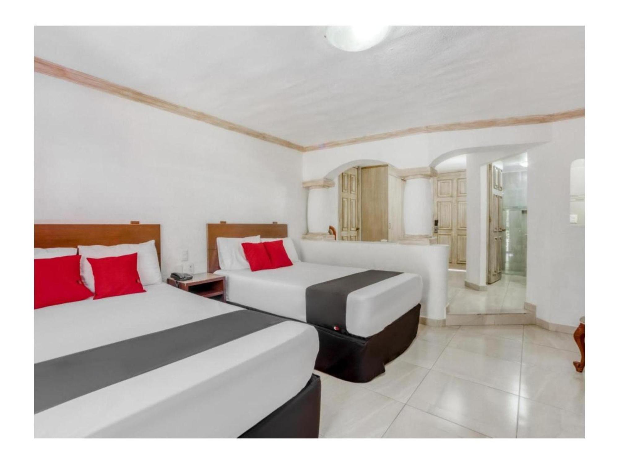 Capital O Gran Hotel Campestre Celaya  Extérieur photo