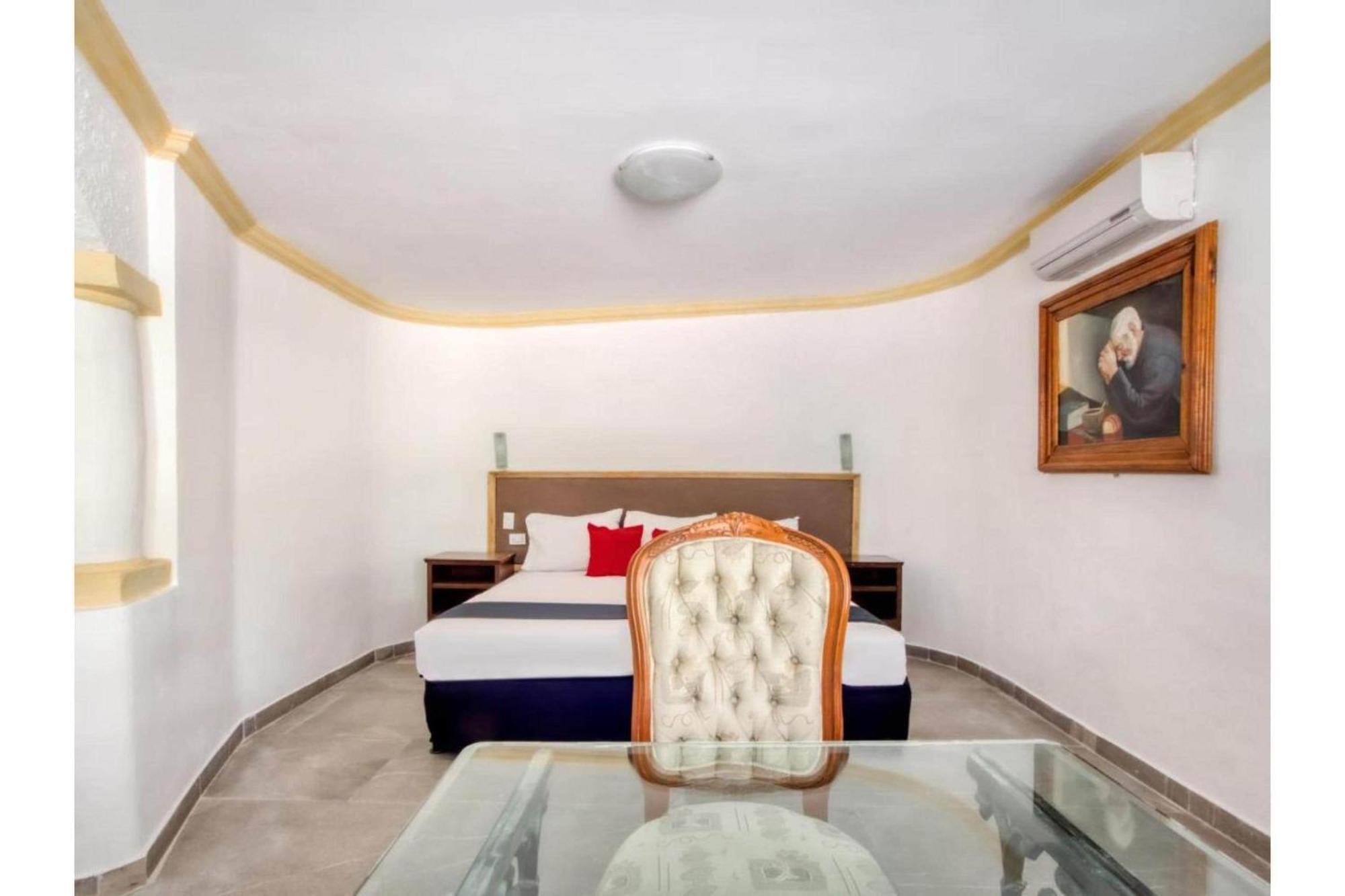 Capital O Gran Hotel Campestre Celaya  Extérieur photo